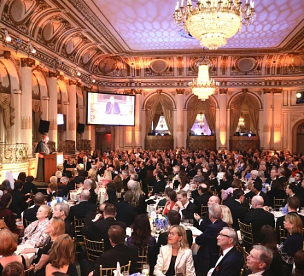 Кардинал Долан получил награду от Becket за лидерство в области религиозной свободы